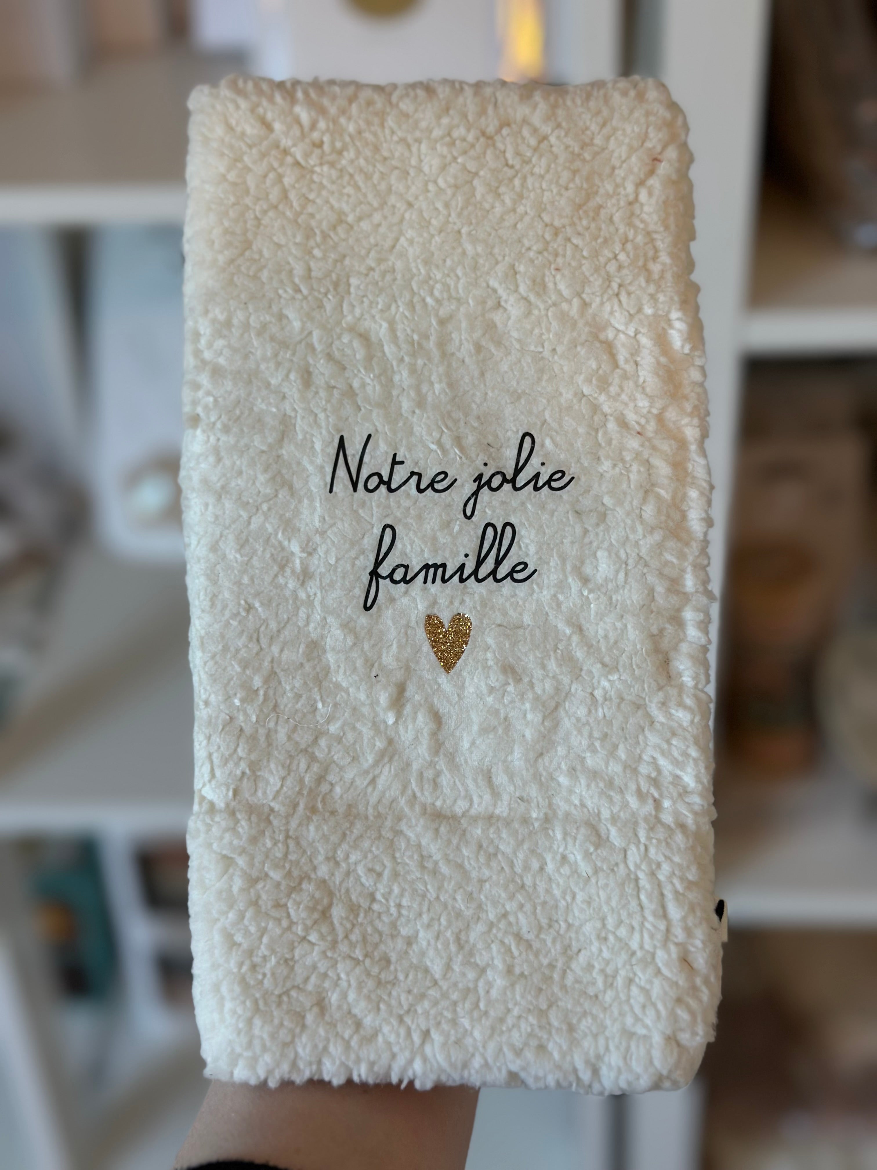 Protège Livret de Famille moumoute blanc