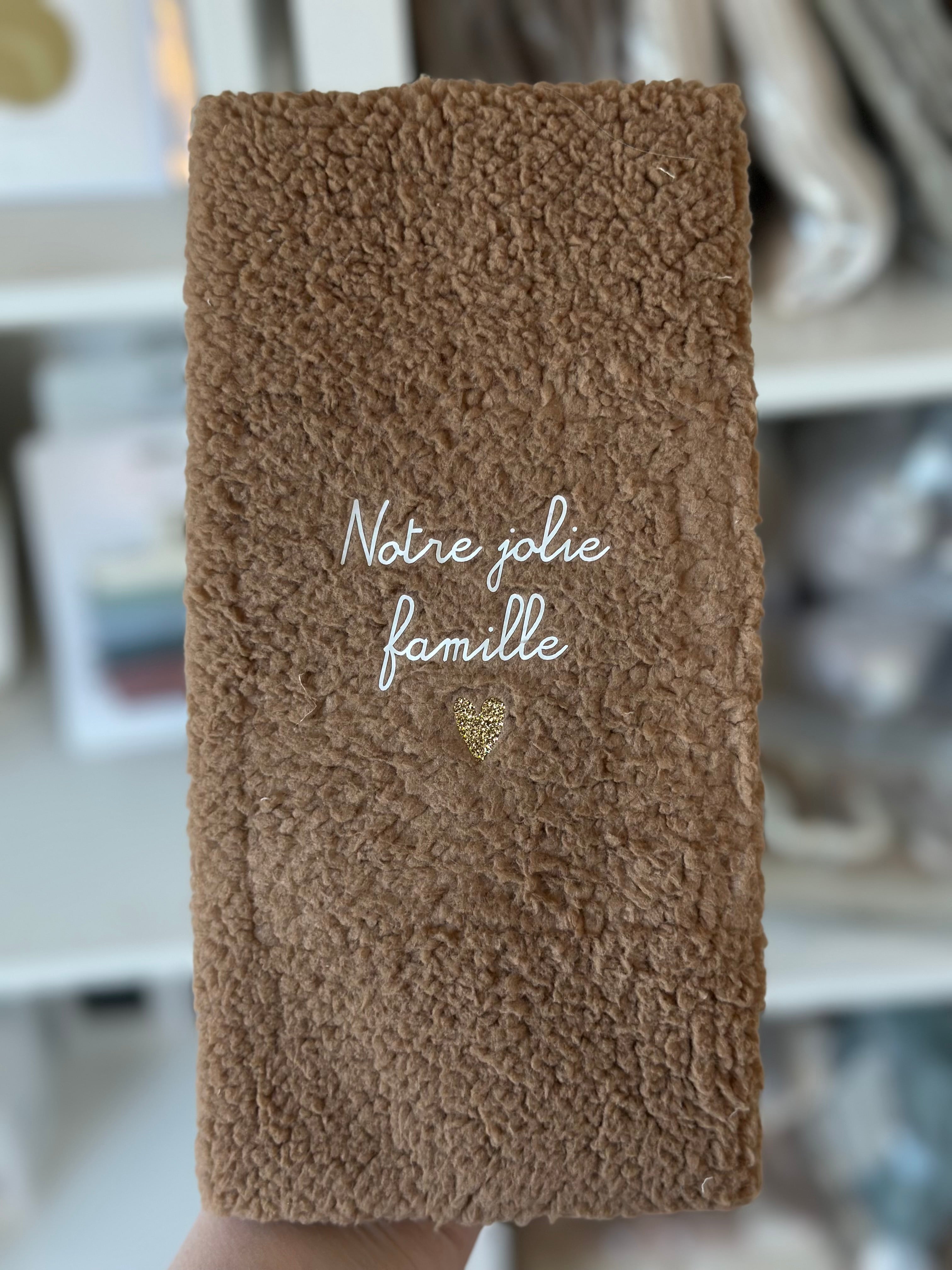 Protège Livret de Famille moumoute marron